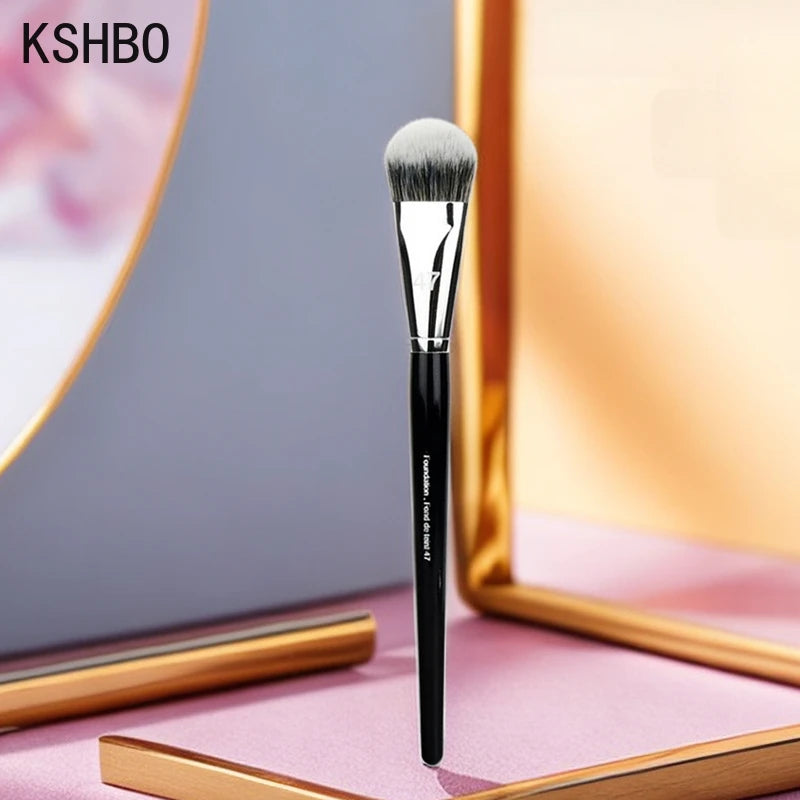 Professional Liquid Foundation Brush with Broom Head for Shadow Repair - Women's Face Base Makeup Tool
